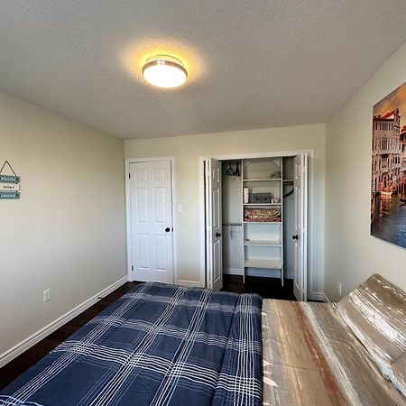Comfortable Modern Room Near Ykf Airport III Kitchener Exterior photo